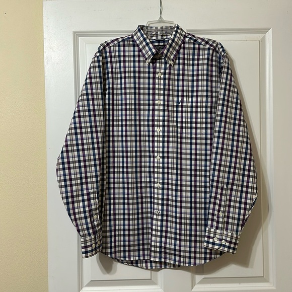 Nautica Men's Wrinkle-Resistant Blue, White, Purple Plaid Button Down‎ Shirt - Picture 1 of 16
